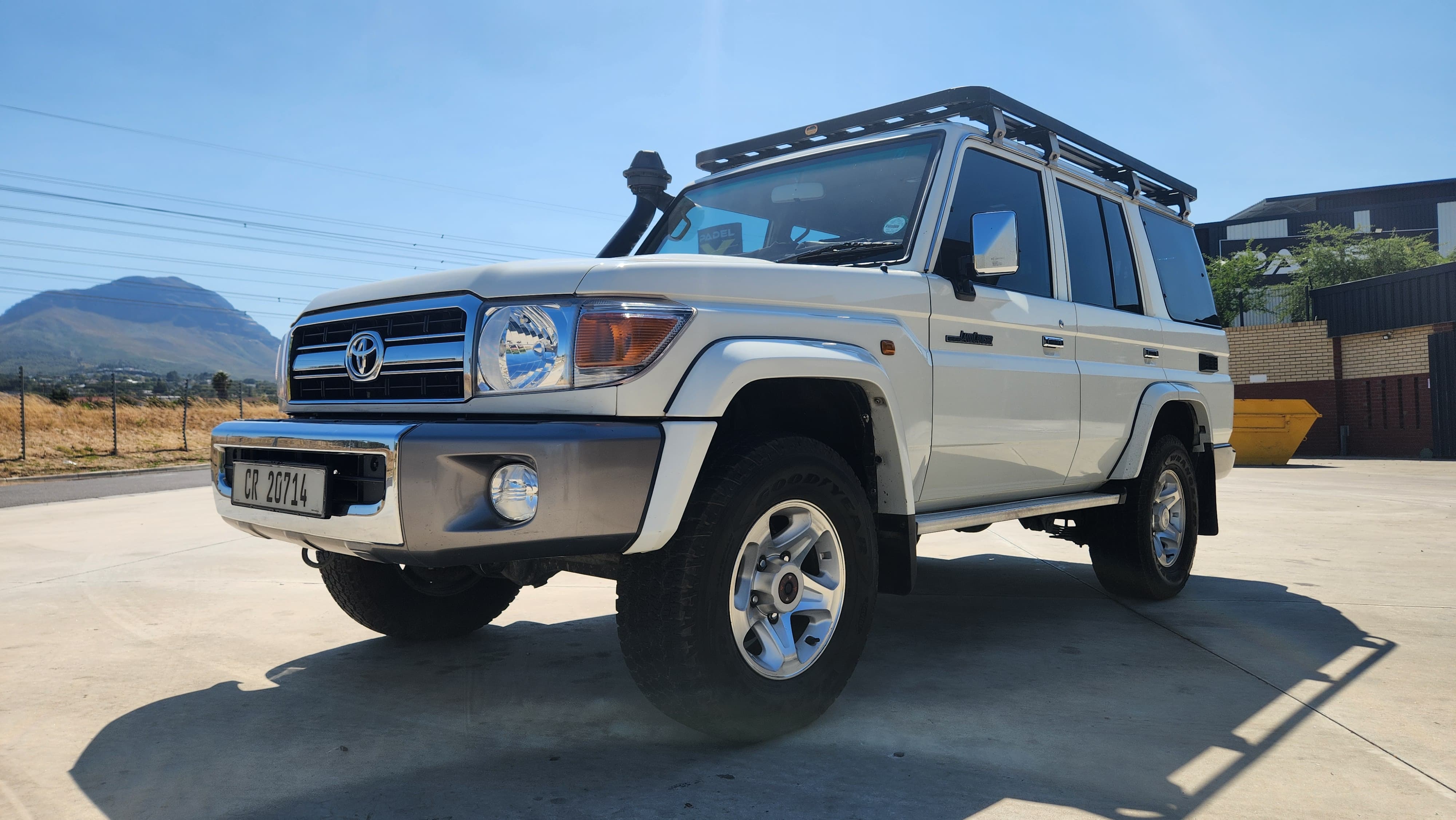 2020 Toyota Land Cruiser 76 4.5 D-4D V8 LX Station Wagon
