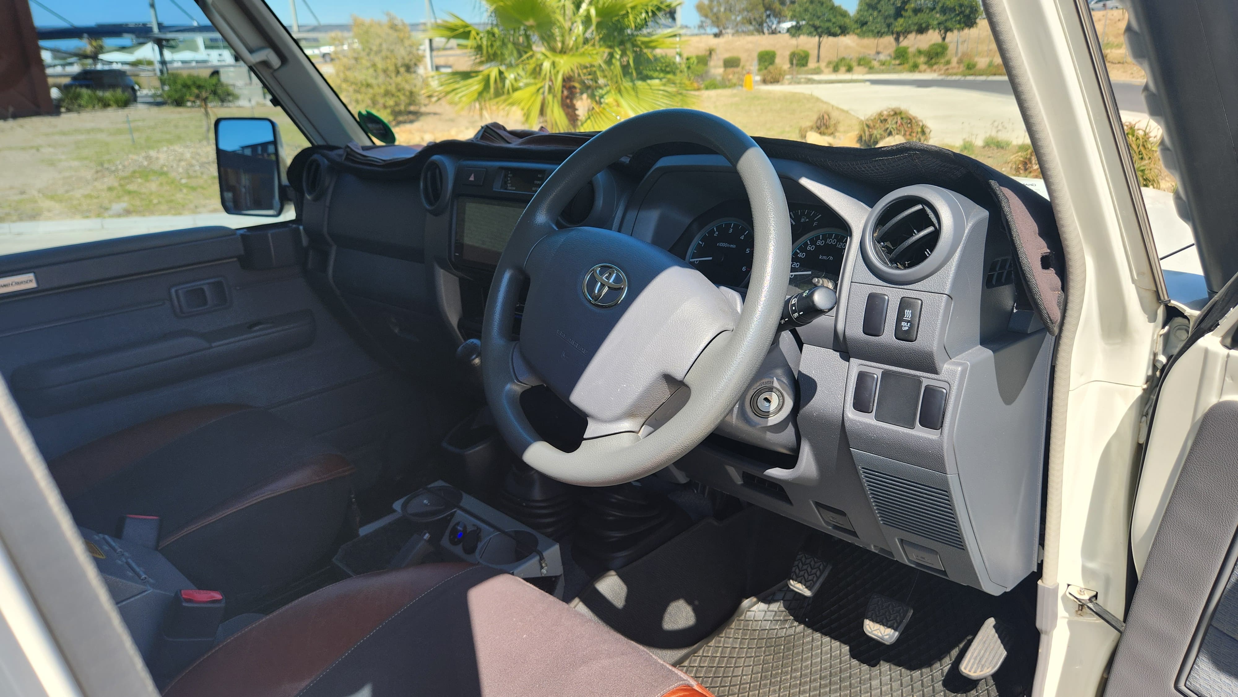 2020 Toyota Land Cruiser 76 4.5 D-4D V8 LX Station Wagon